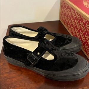 Vans black crushed velvet Mary Jane’s size 8